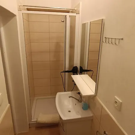 Hodinarstvi Πανσιόν 3*