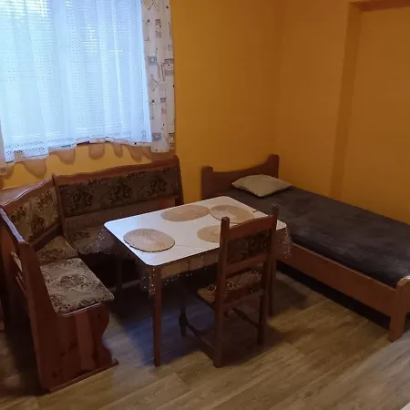 Hodinarstvi Πανσιόν 3*
